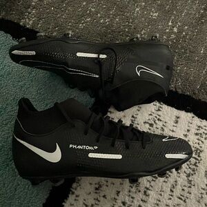Nike Phantom gt soccer cleats